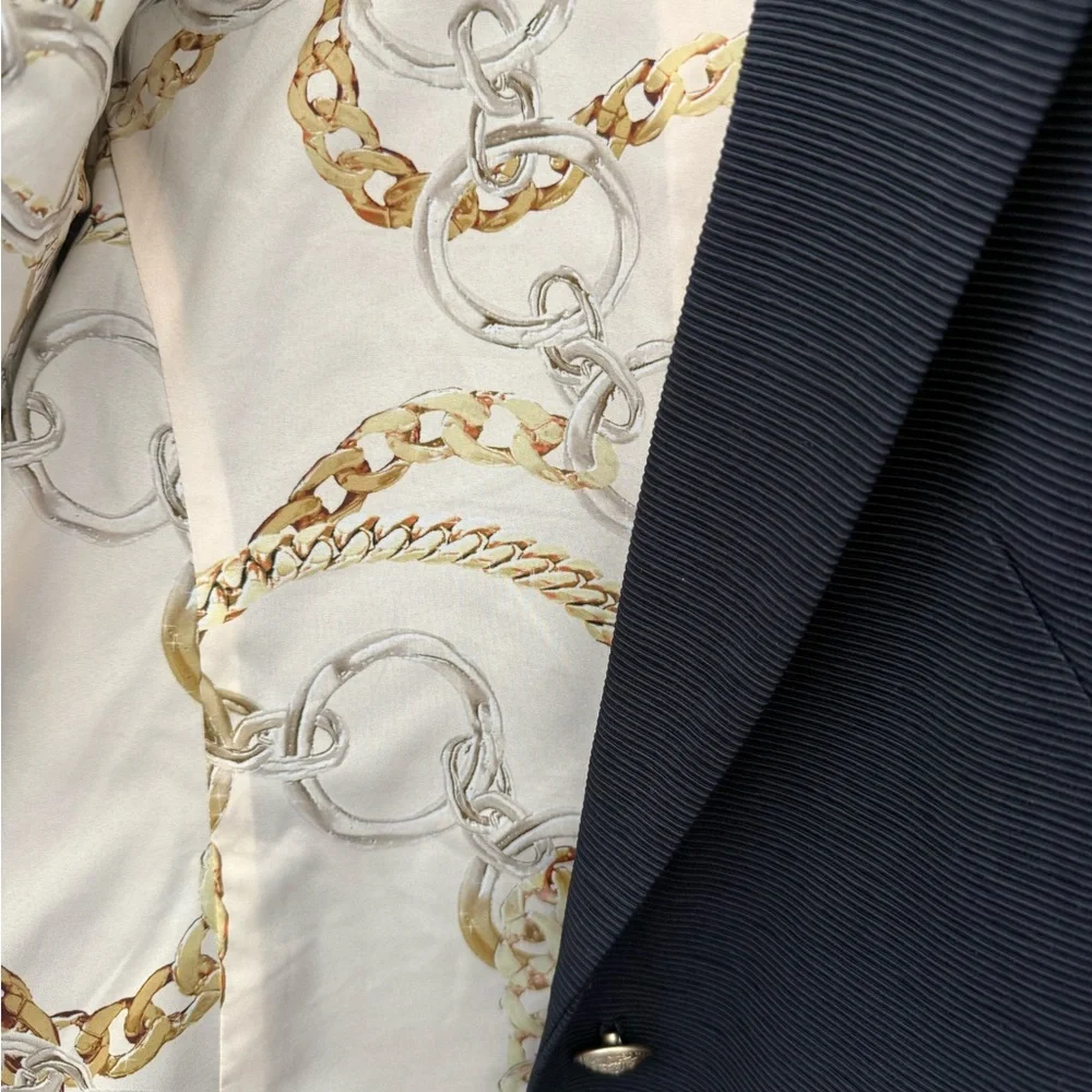 L'AGENCE Jennah Navy Blazer with Gold Button - size 4 - Picture 3 of 7